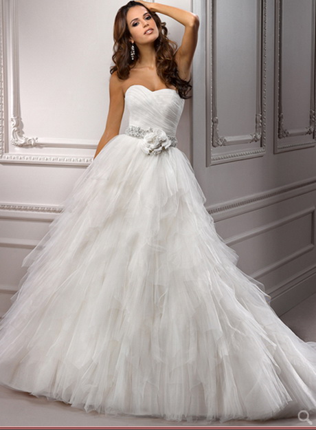 vestiti-da-sposa-semplici-ed-eleganti-27-11 Vestiti da sposa semplici ed eleganti