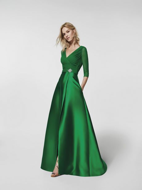 vestiti-verdi-lunghi-eleganti-28_10 Vestiti verdi lunghi eleganti