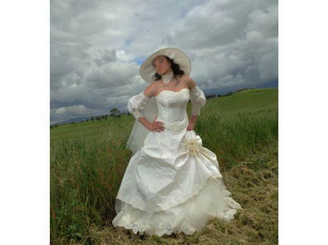 vestiti-da-sposa-con-cappello-35-15 Vestiti da sposa con cappello