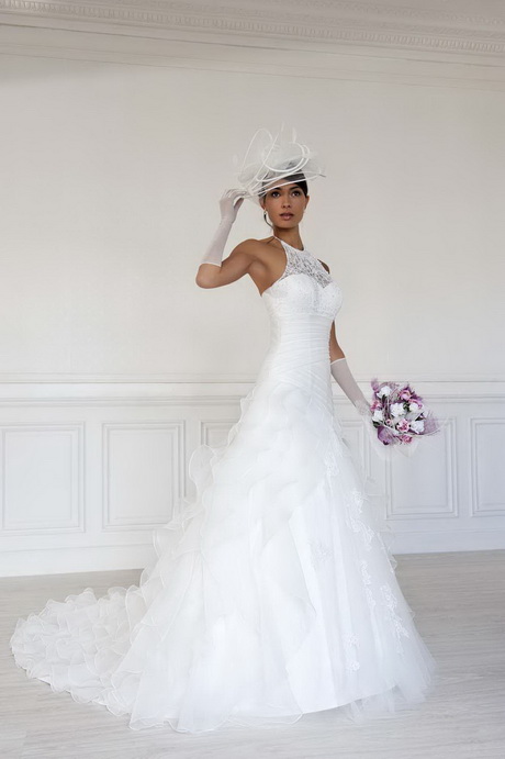 vestiti-da-sposa-con-cappello-35-16 Vestiti da sposa con cappello