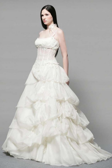 vestiti-da-sposa-stile-cenerentola-27_15 Vestiti da sposa stile cenerentola