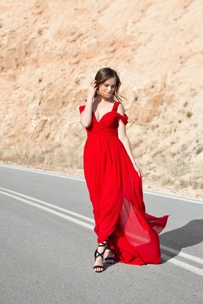 colore-accessori-per-abito-rosso-94_12-4 Colore accessori per abito rosso